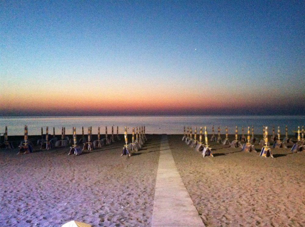 Club Esse Residence Capo D'Orso パラーウ エクステリア 写真